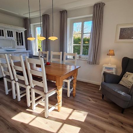 Ferienhaus Ellen, Eg Whg Utersum Bagian luar foto