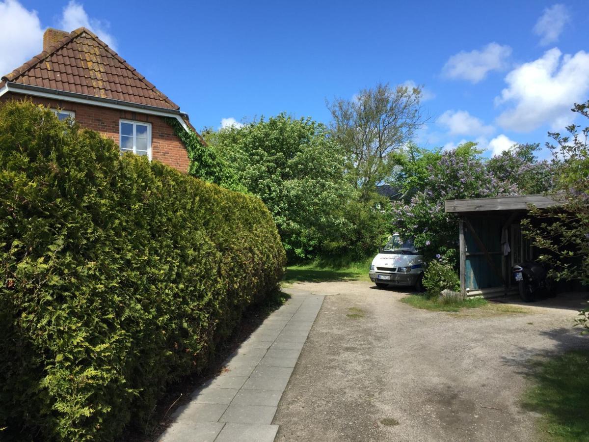 Ferienhaus Ellen, Eg Whg Utersum Bagian luar foto