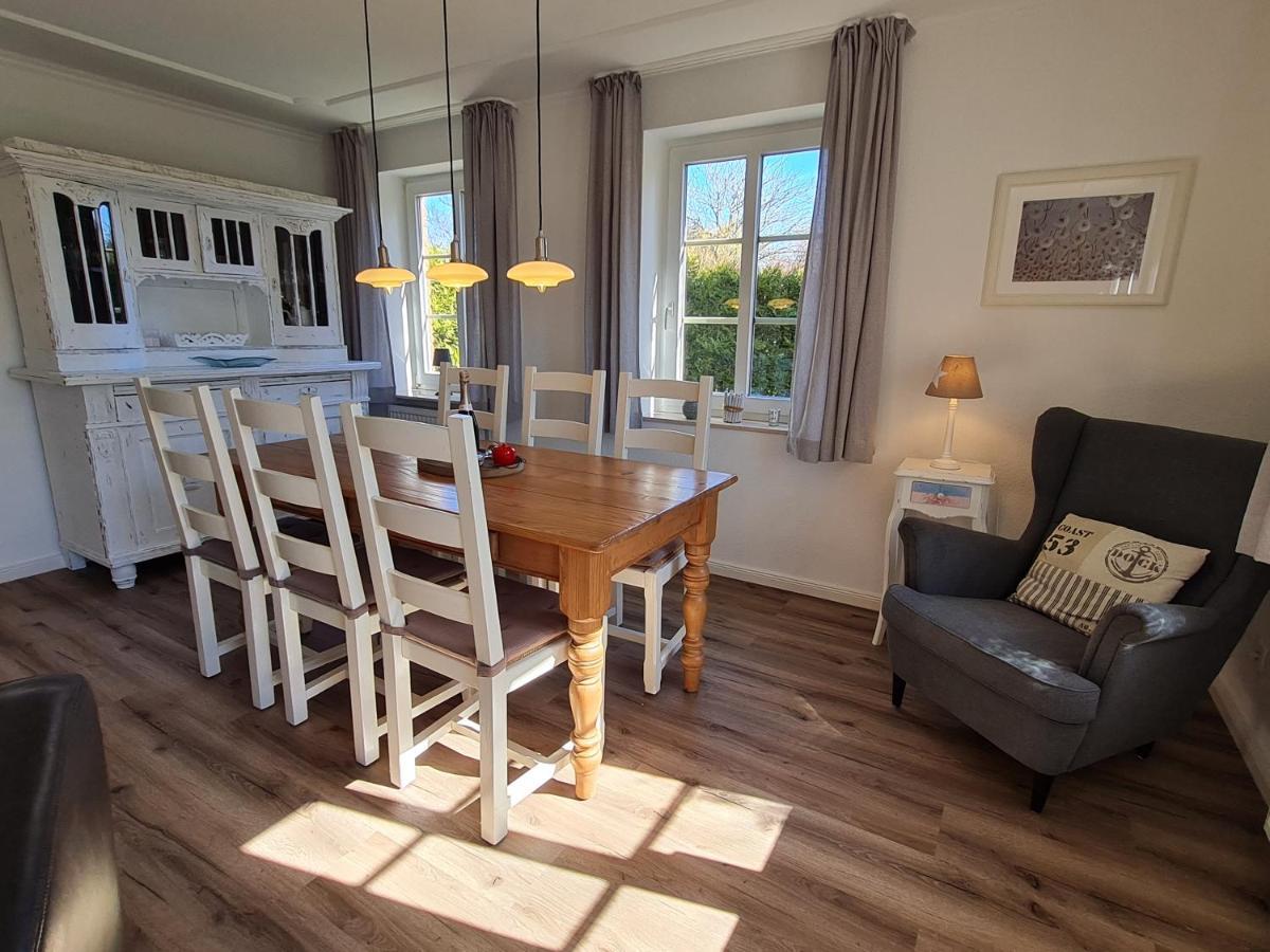 Ferienhaus Ellen, Eg Whg Utersum Bagian luar foto