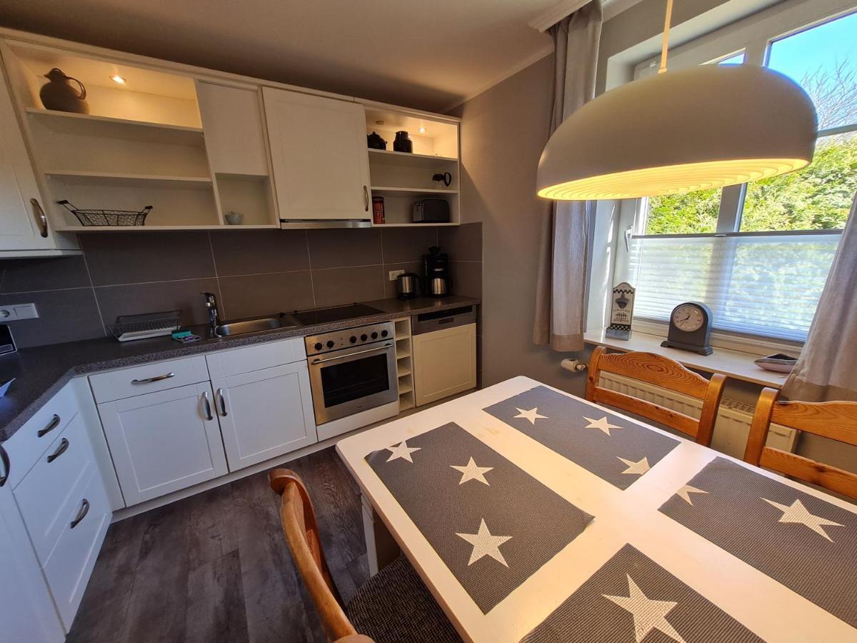 Ferienhaus Ellen, Eg Whg Utersum Bagian luar foto