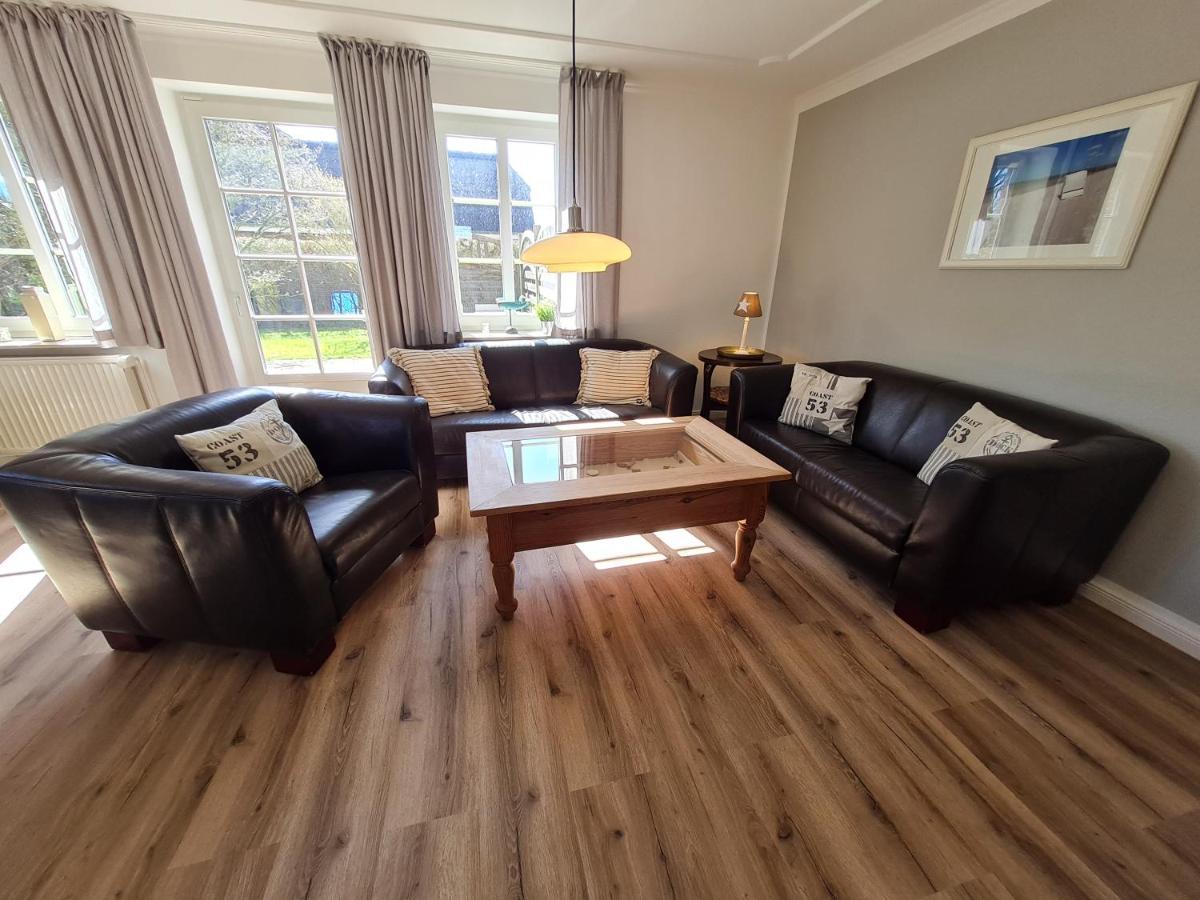 Ferienhaus Ellen, Eg Whg Utersum Bagian luar foto