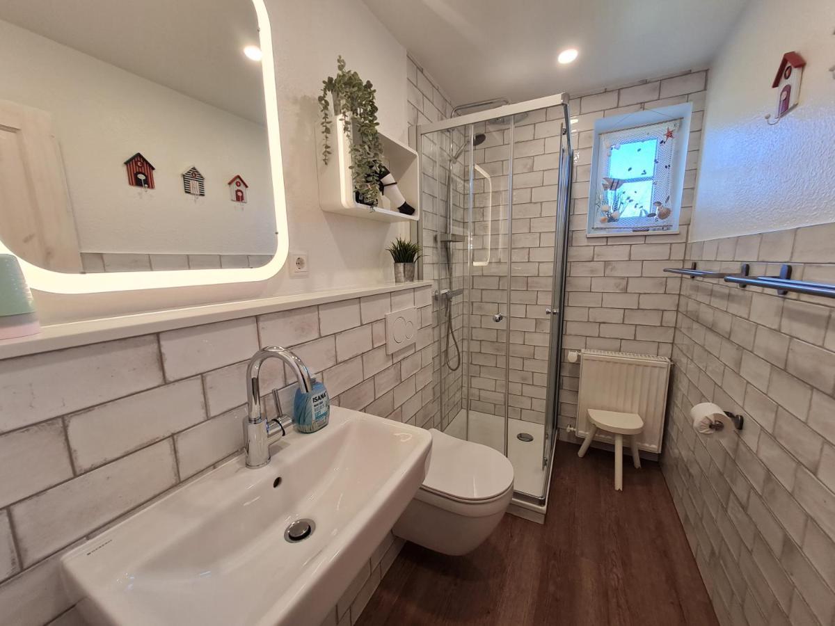 Ferienhaus Ellen, Eg Whg Utersum Bagian luar foto